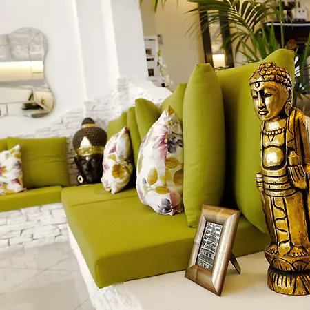 Hotel Thea 3*