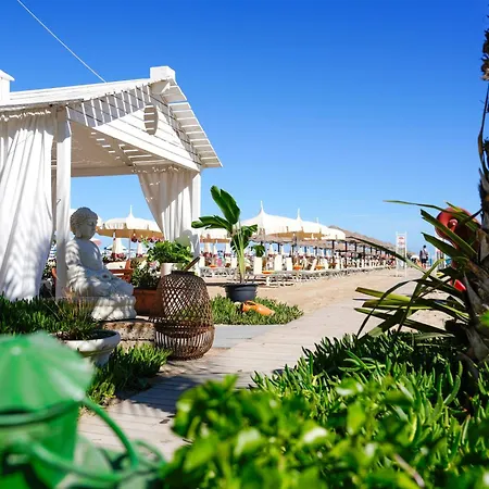 Hotel Thea 3*